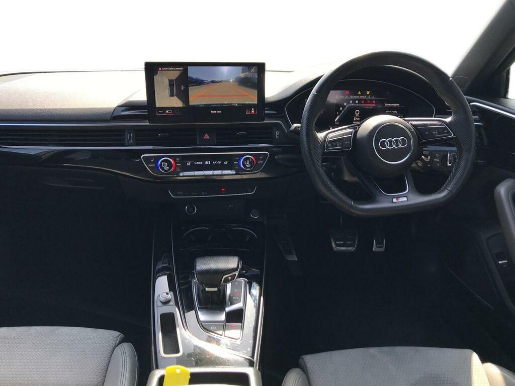 Audi A4 35 Tfsi Black Edition S Tronic MV73ZRP Black #4