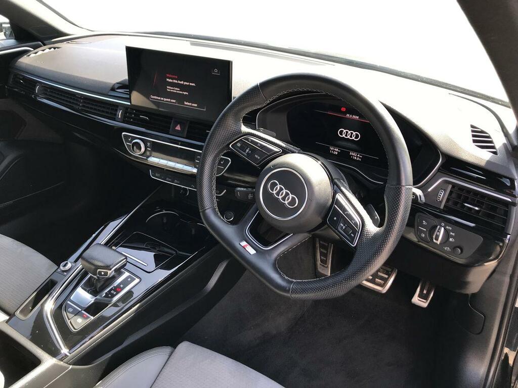 Audi A4 35 Tfsi Black Edition S Tronic MV73ZRP Black #3