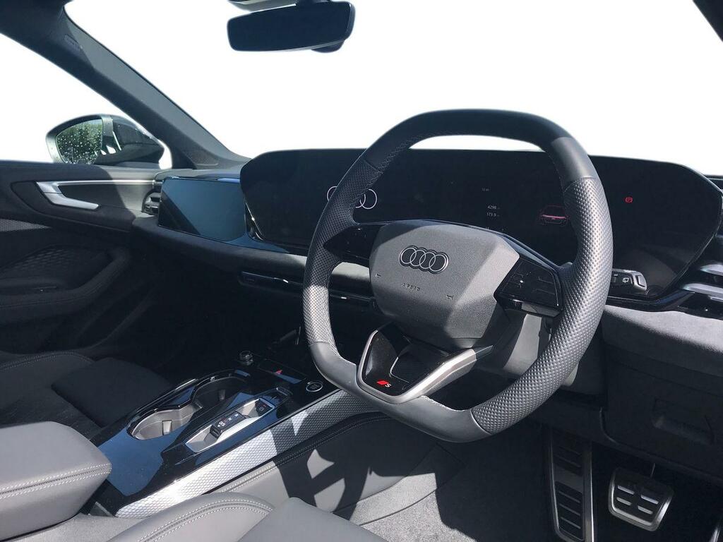 Audi A5 2.0 Tfsi 204 Edition 1 S Tronic SD75YCG Black #4