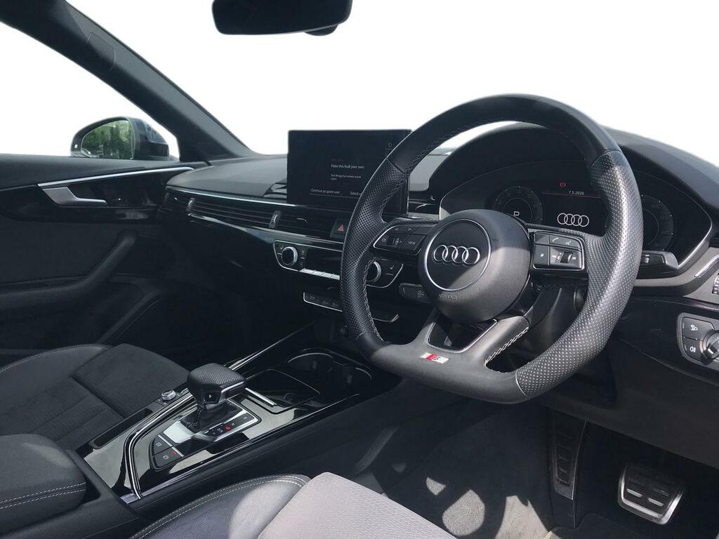 Audi A4 35 Tfsi Black Edition S Tronic YH22URV Black #4