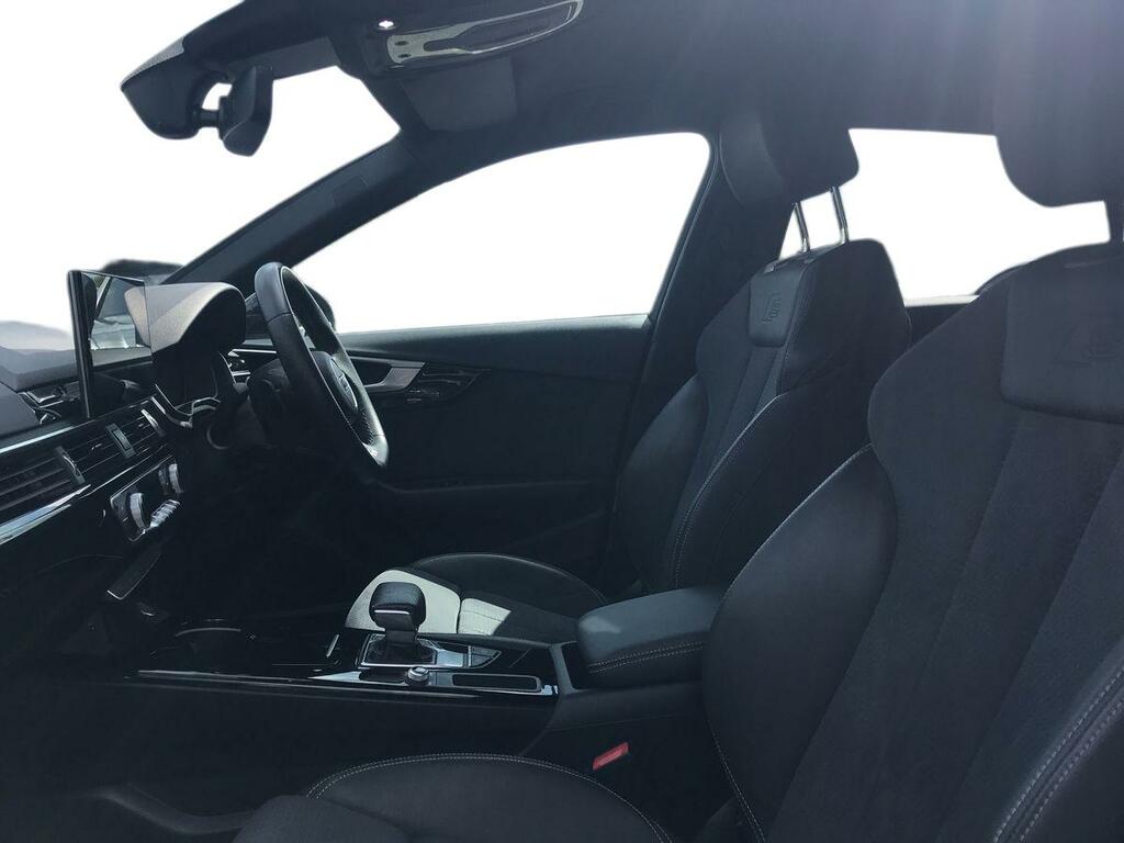Audi A4 35 Tfsi Black Edition S Tronic YH22URV Black #6