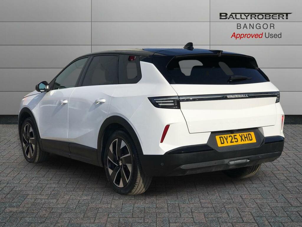 Vauxhall Grandland 1.2 Hybrid 136 Ultimate E-dct6 Pan Roof DY25XHD White #2