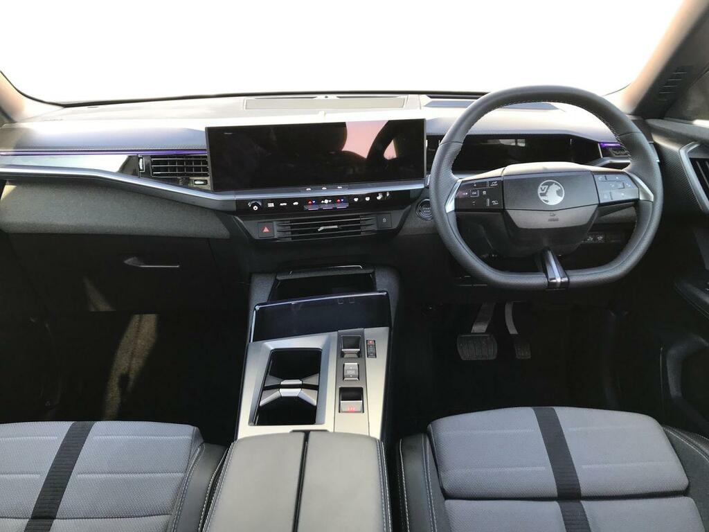 Vauxhall Grandland 1.2 Hybrid 136 Ultimate E-dct6 Pan Roof DY25XHD White #4