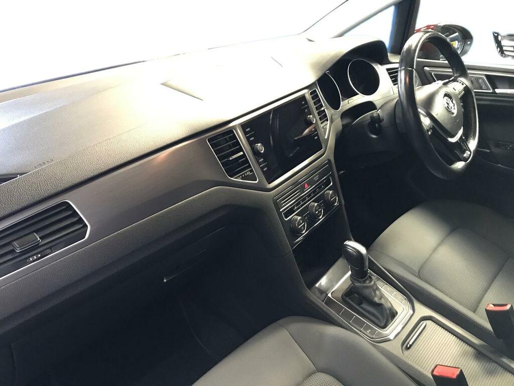 Volkswagen Golf SV 1.5 Tsi Evo 150 Match Dsg Red #5