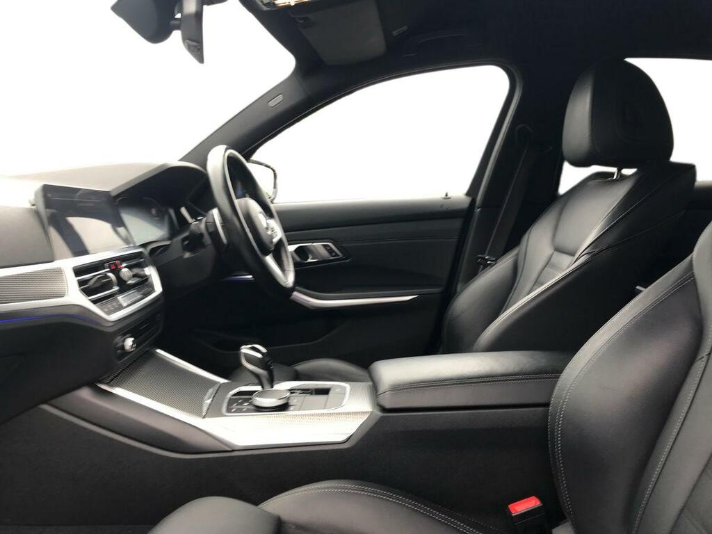 BMW 3 Series 320I M Sport Step YA69KUH Blue #6