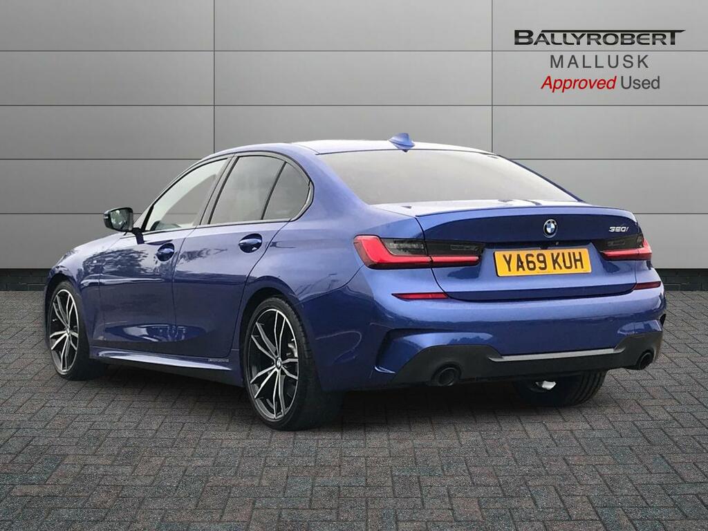BMW 3 Series 320I M Sport Step YA69KUH Blue #2