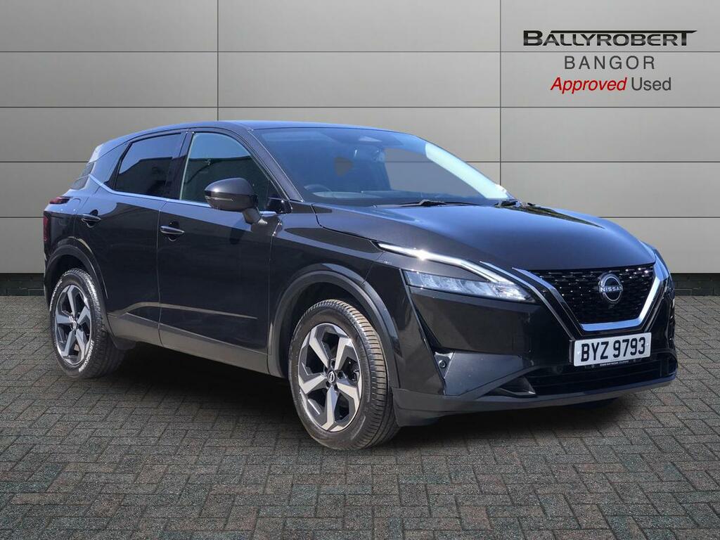 Nissan Qashqai 1.3 Dig-t Mh N-connecta Black