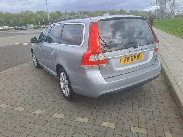 Volvo V70 D3 Se Nav Silver #5
