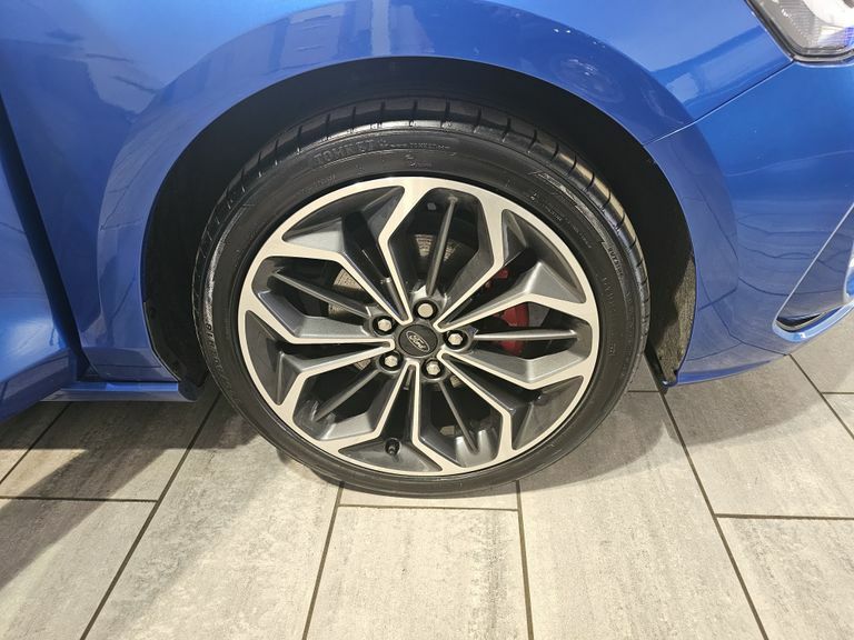 Ford Focus 1.0 Ecoboost Estate Mhev 155 St-line Vignale SR22HBC Blue #2