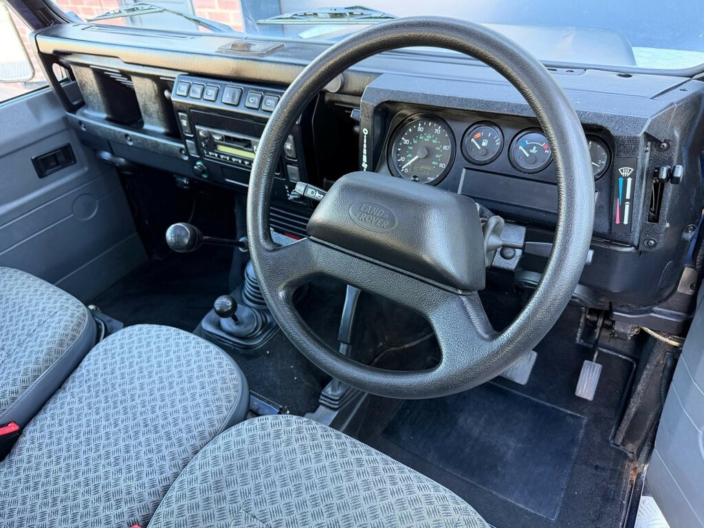 Land Rover Defender 110 110 2.5 Td5 County Green #13