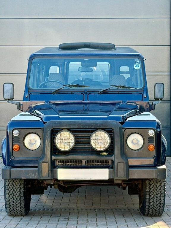 Land Rover Defender 110 2.5 Td5 County Station Wagon  #2