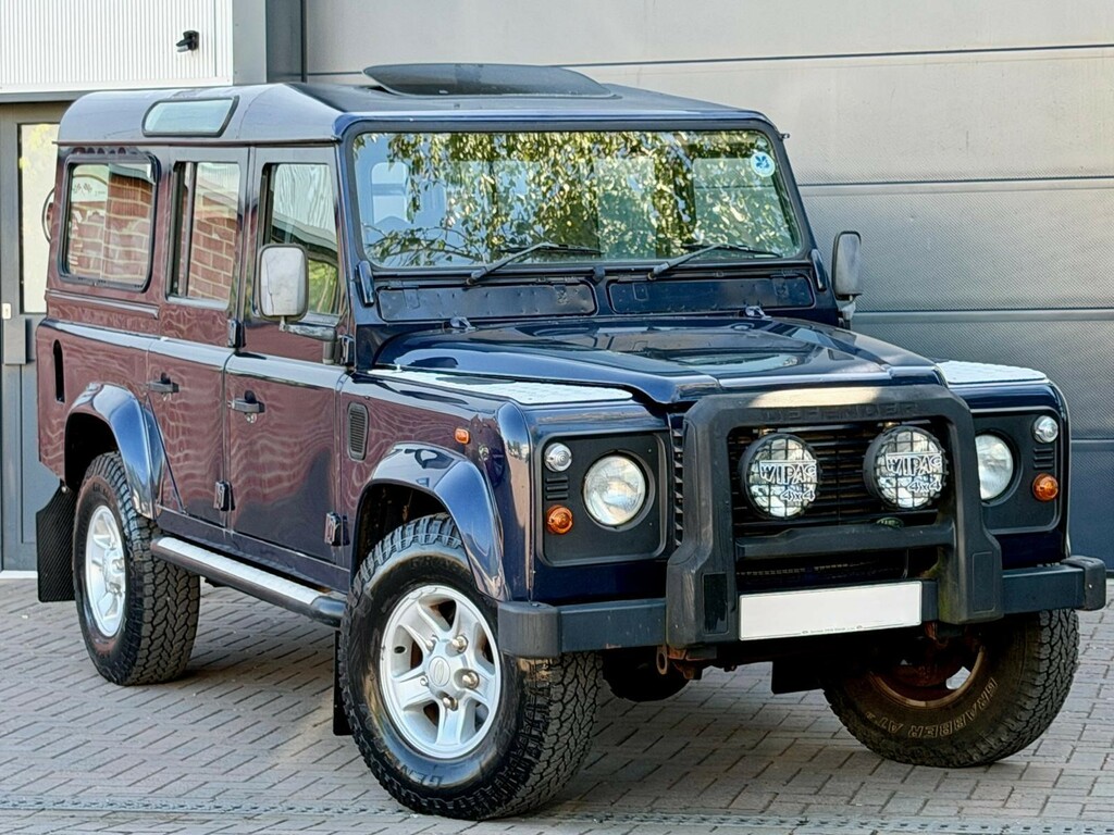 Land Rover Defender 110 2.5 Td5 County Station Wagon  #4