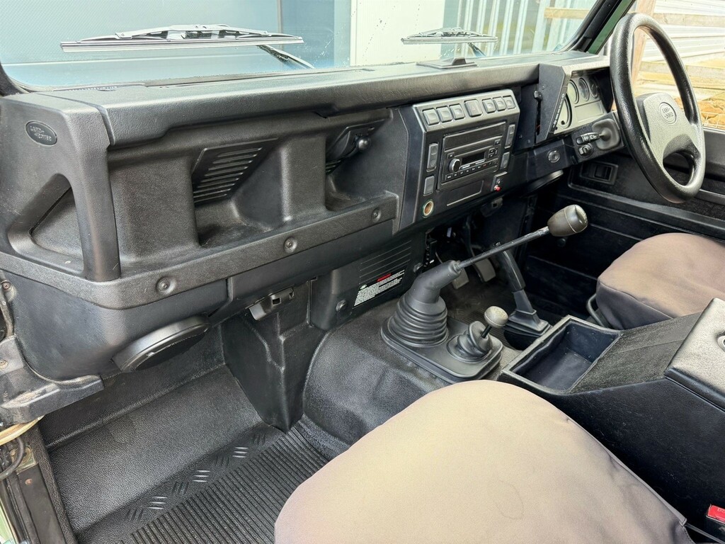 Land Rover Defender 90 Blue #23