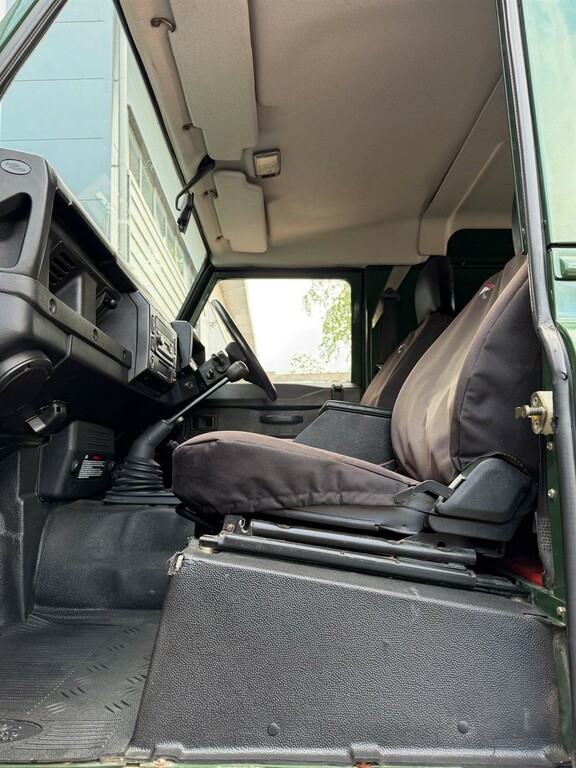 Land Rover Defender 90 Blue #22