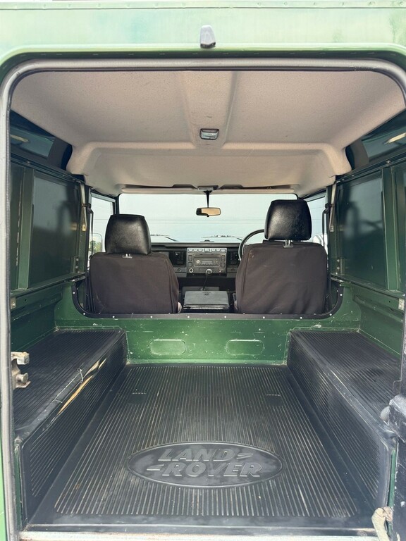 Land Rover Defender 90 Blue #11