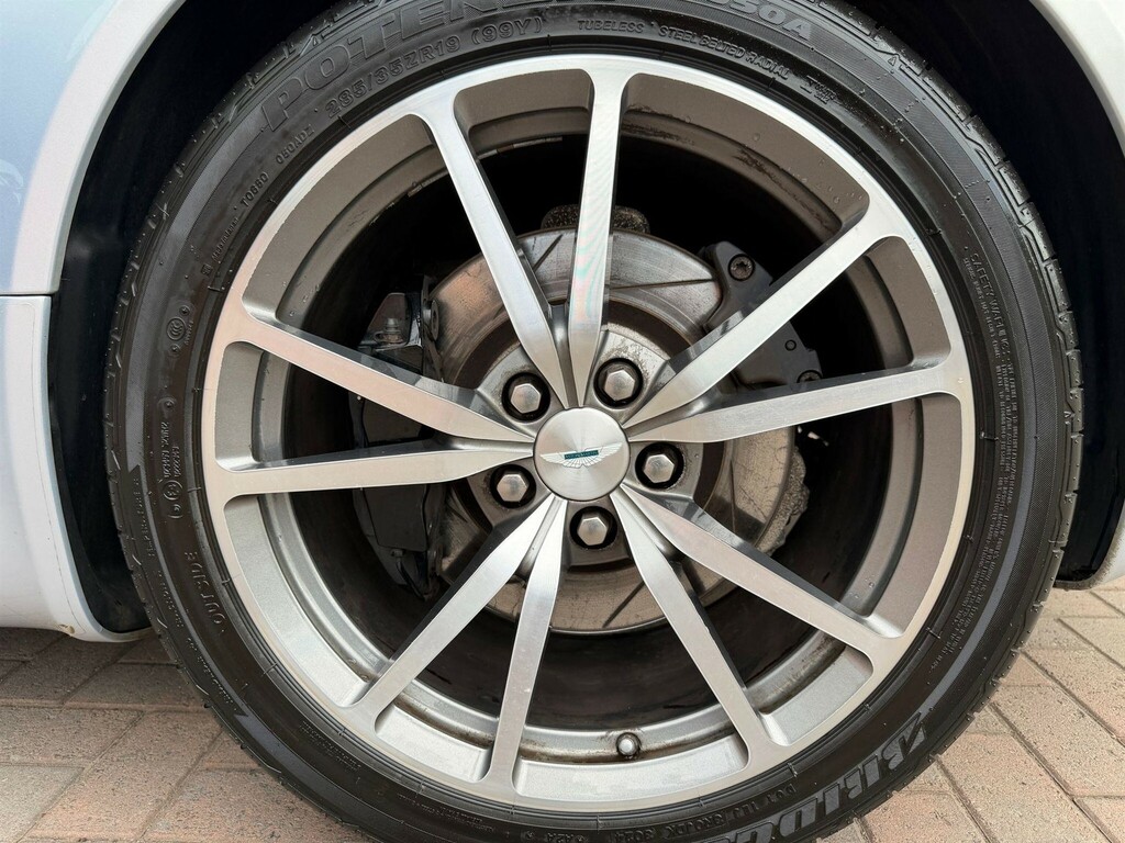 Aston Martin Vantage S Sportshift Black #9