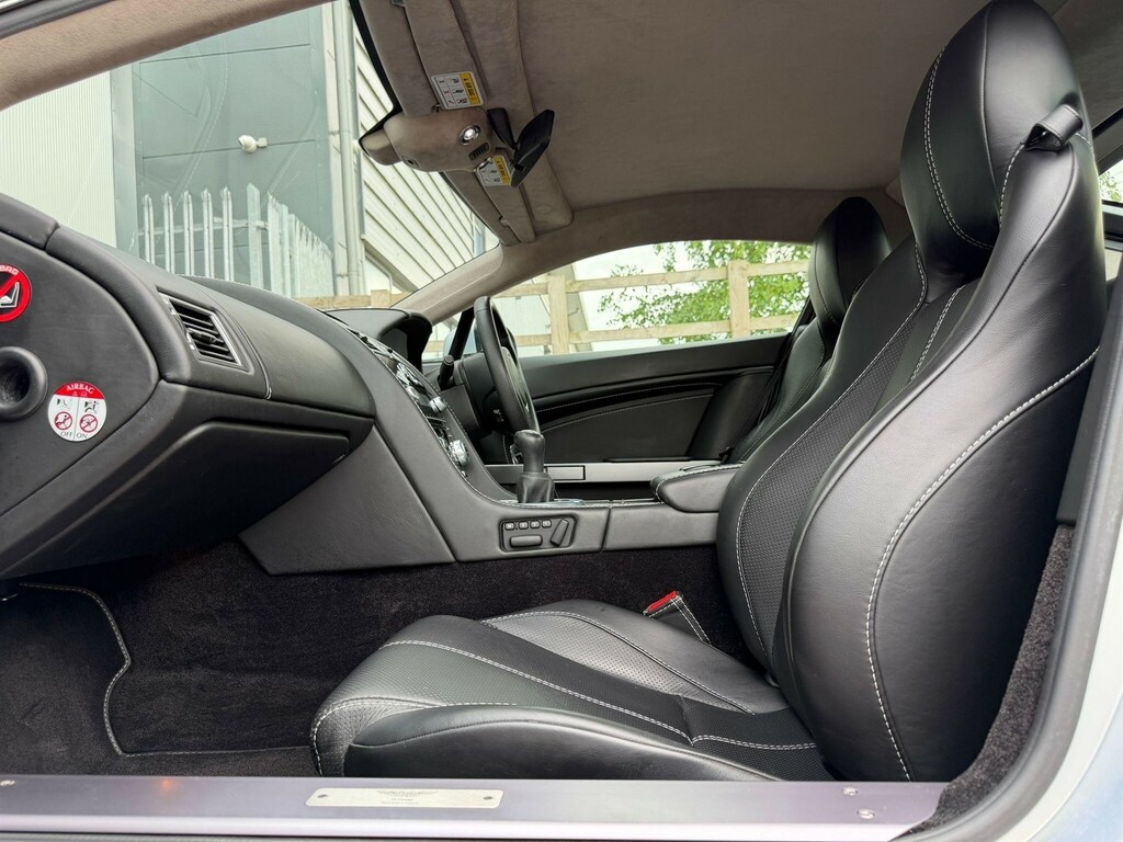 Aston Martin Vantage S Sportshift Black #19