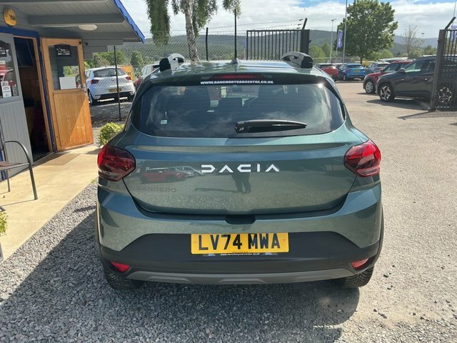 Dacia Sandero Stepway 2024 1.0 Tce Expression Hatchback Manua LV74MWA Green #4