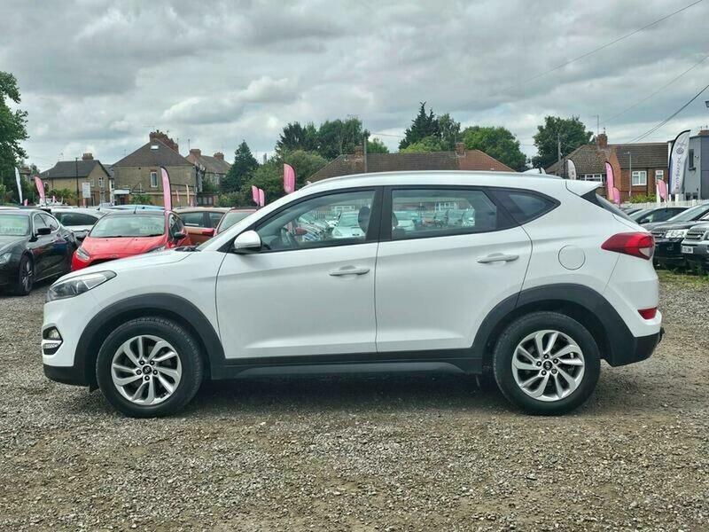 Hyundai Tucson 2.0 Crdi Se Nav White #6