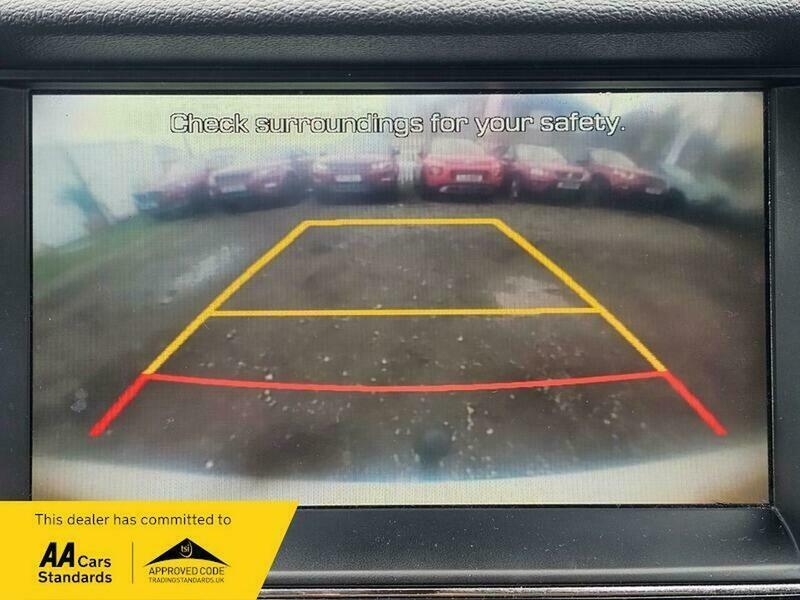 Hyundai Tucson 2.0 Crdi Se Nav White #4