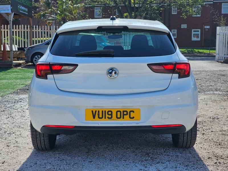 Vauxhall Astra 1.6 Cdti Blueinjection Tech White #6