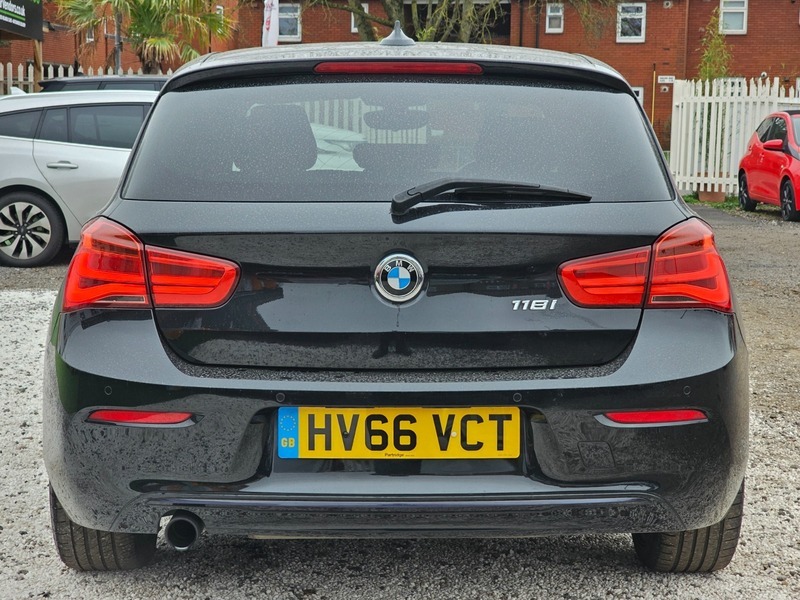 BMW 1 Series 1.5 118I Sport Euro HV66VCT Black #6