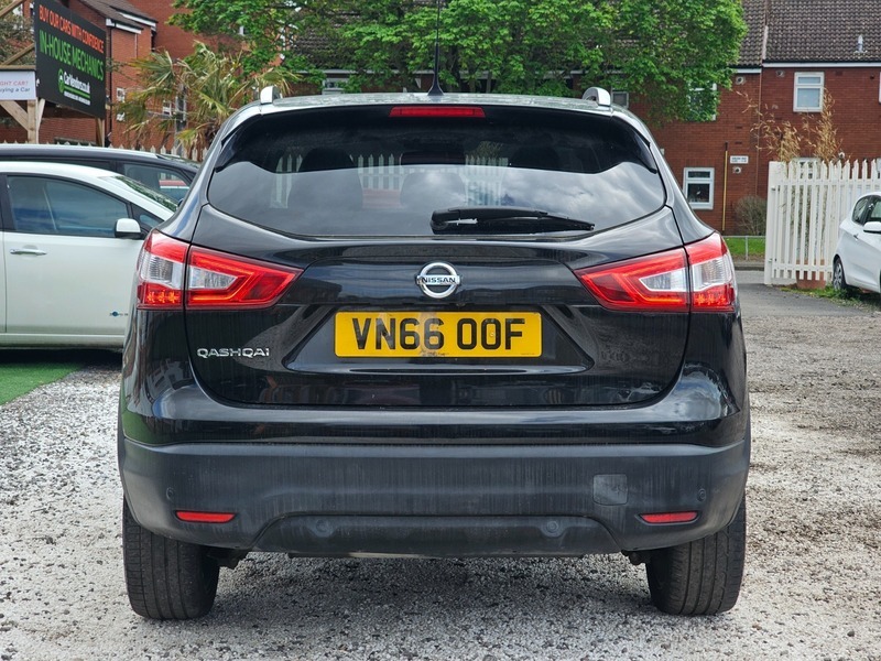 Nissan Qashqai 1.6 Dci Tekna 2Wd VN66OOF Black #6