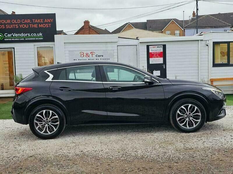 Infiniti Q30 1.5D Se Euro 6 FGZ7416 Black #6