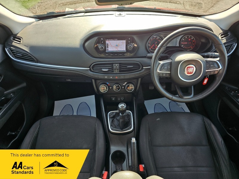 Fiat Tipo 1.4 Mpi Lounge Euro WU67NUX Red #3