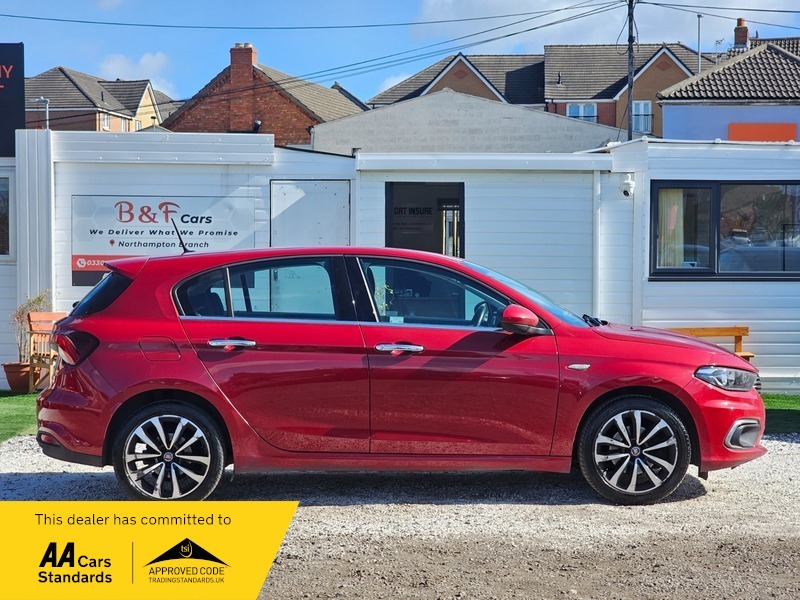 Fiat Tipo 1.4 Mpi Lounge Euro WU67NUX Red #4