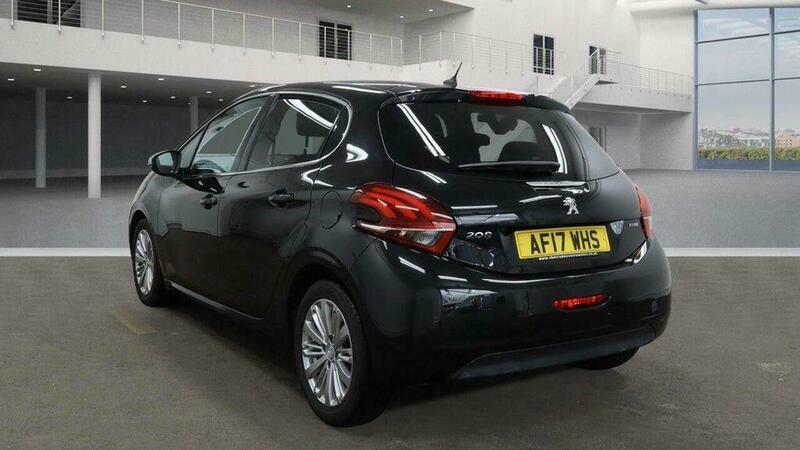 Peugeot 208 1.2 Puretech Allure Euro AF17WHS Black #5