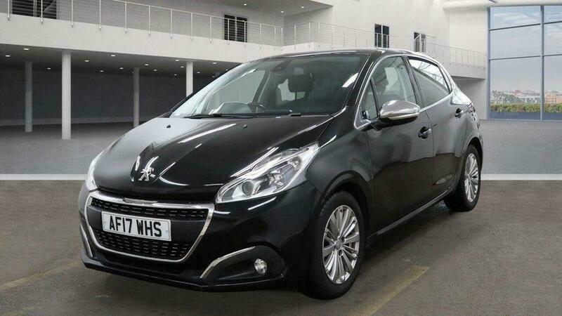 Peugeot 208 1.2 Puretech Allure Euro AF17WHS Black #2