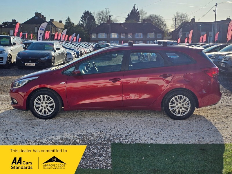 Kia Ceed 1.4 Crdi Ecodynamics 1 Red #6