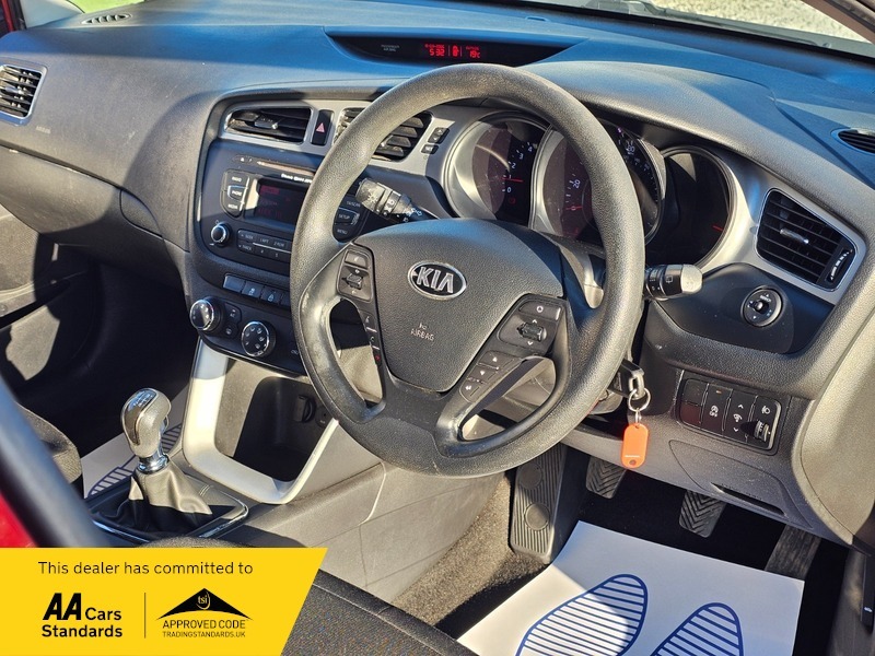 Kia Ceed 1.4 Crdi Ecodynamics 1 Red #5