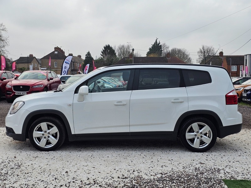 Chevrolet Orlando 2.0 Vcdi Ltz White #5