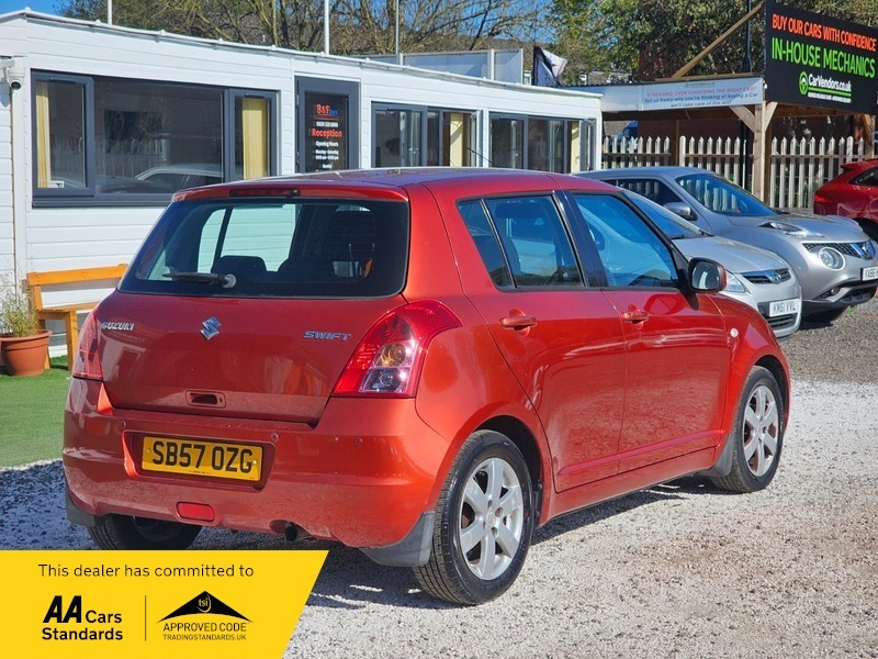 Suzuki Swift 1.5 Glx Orange #5