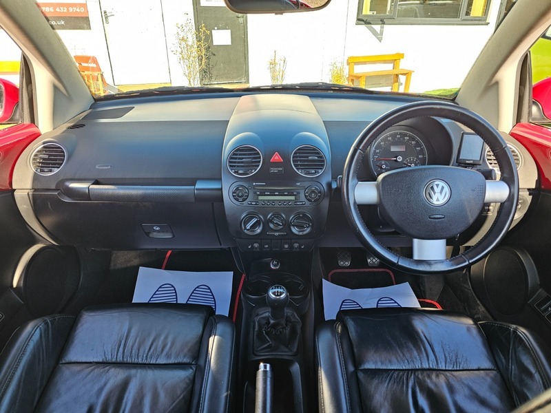 Volkswagen Beetle 1.6 Cabriolet Euro 4 #4