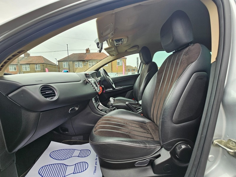 Chrysler Delta M-air Sr Beige #8