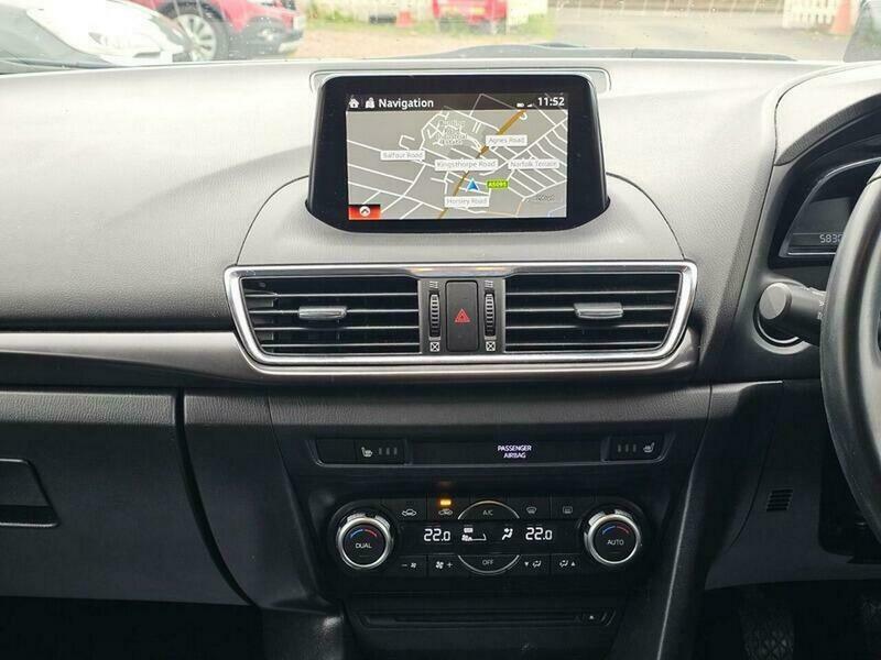 Mazda 3 2.2 Skyactiv-d Sport Nav Silver #3