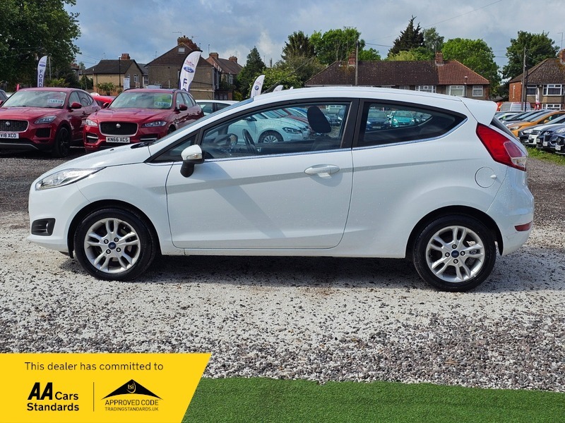 Ford Fiesta 1.25 Zetec Euro 6 ET16AZZ White #5