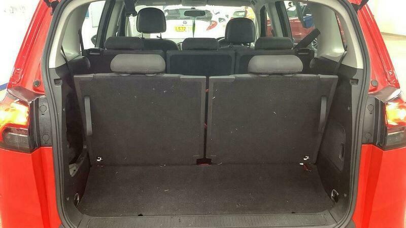 Vauxhall Zafira 1.4I Turbo Design Euro Red #4