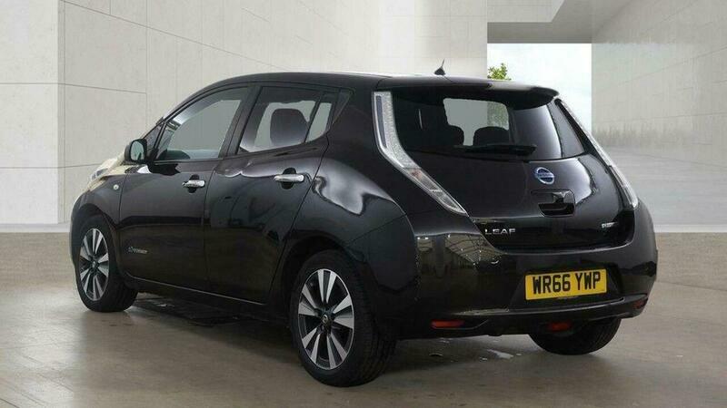 Nissan Leaf 30Kwh Tekna Black #5