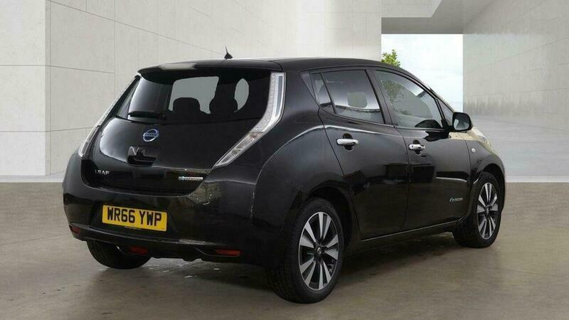 Nissan Leaf 30Kwh Tekna Black #6