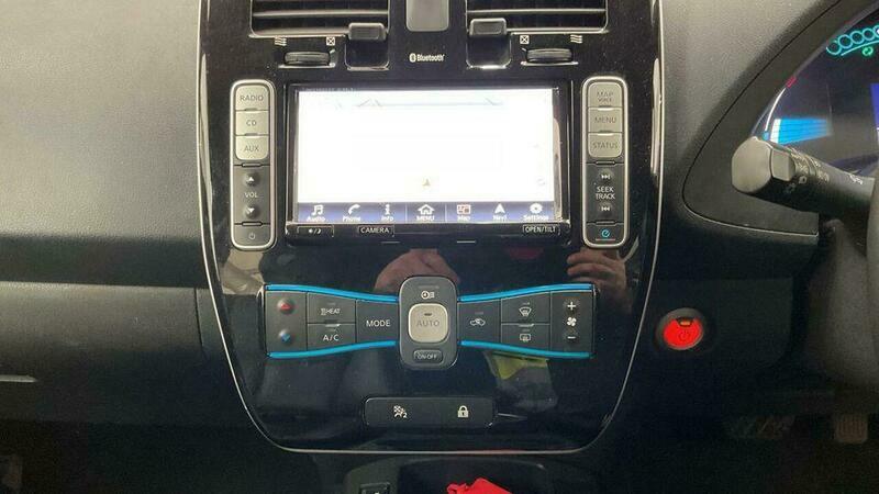 Nissan Leaf 30Kwh Tekna Black #3