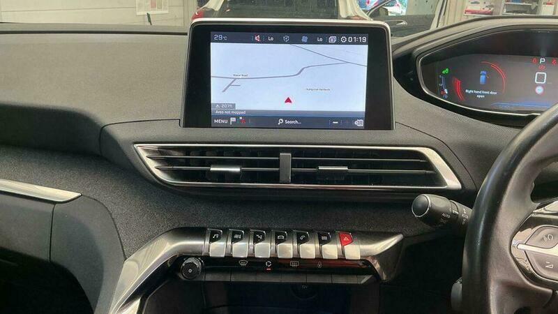 Peugeot 3008 1.2 Puretech Allure Eat LT67BSX Brown #3