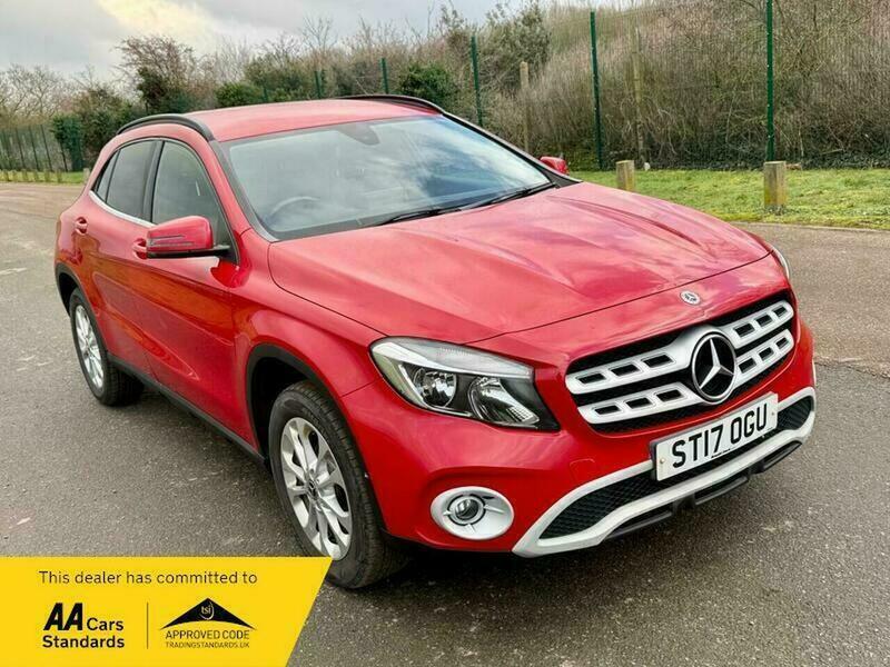 Mercedes-Benz GLA Class 2.1 Gla200d Se Euro Red