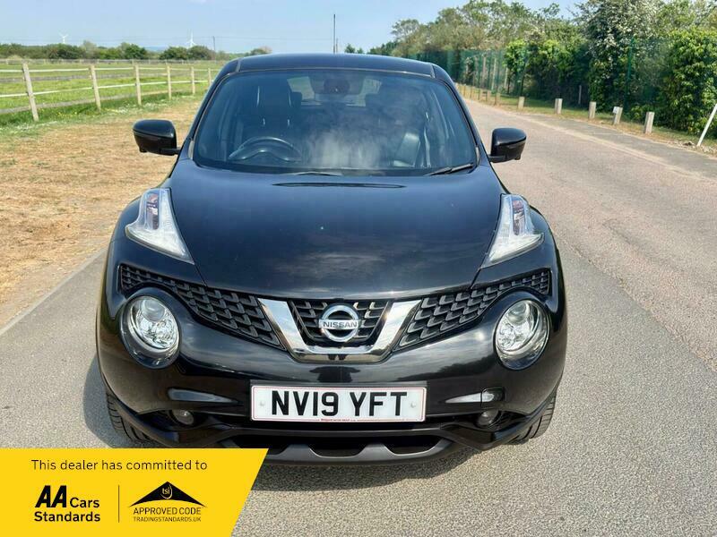 Nissan Juke 1.6 Tekna Euro 6 NV19YFT Black #2