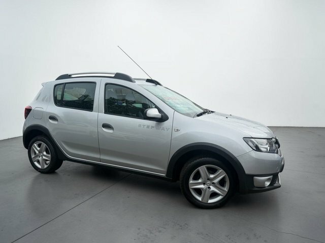 Dacia Sandero Stepway 1.5 Dci Laureate Hatchback Silver