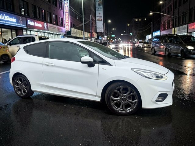 Ford Fiesta 1.0T Ecoboost St-line X White