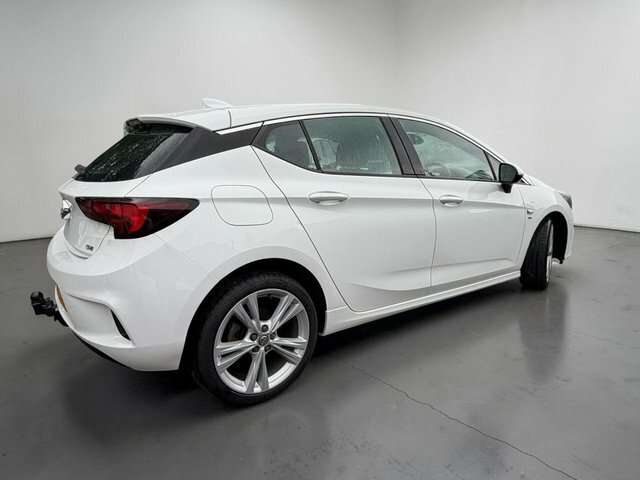 Vauxhall Astra 1.6 Cdti Ecotec Blueinjection SG67KWZ White #4